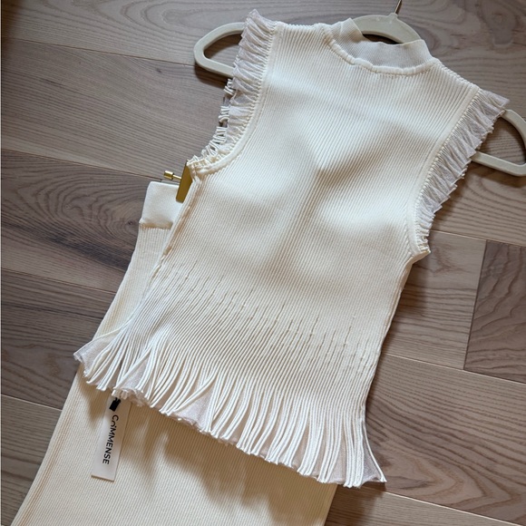 COMMENSE TOP AND SKIRT CREAM SET MEDIUM - Picture 13 of 14